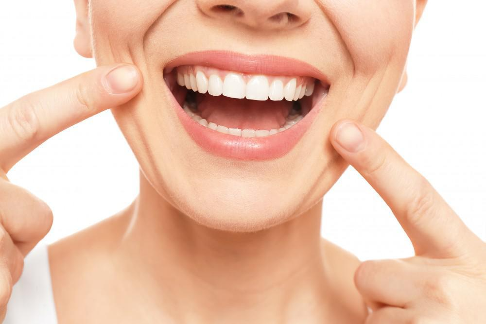 Dental Care Tips to Improve Your Smile